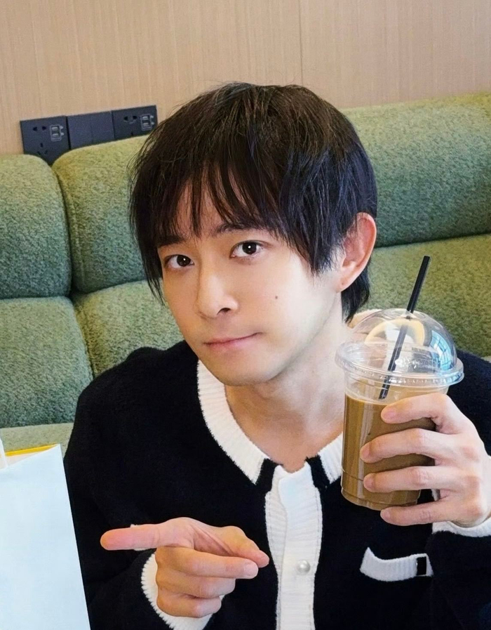 周杰伦喊开饭半个娱乐圈应援，方文山吴尊刘畊宏等云聚餐