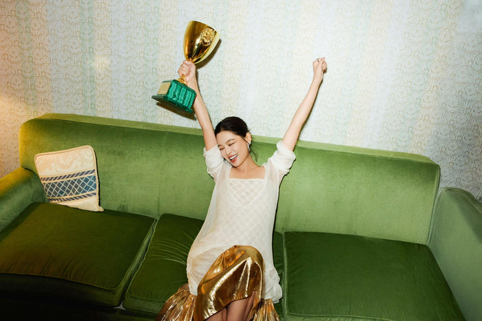 辛芷蕾回应影后运作质疑,称相信评委与电影纯粹