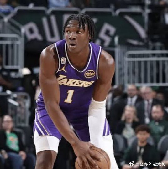 湖人将克内克特、迪耶罗下放南湾湖人，后者伤愈恢复训练