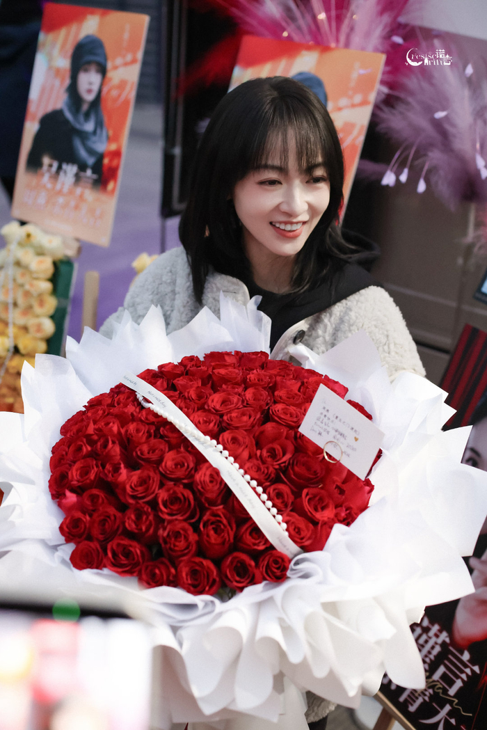 吴谨言《重生之门源起》杀青，周燕戏份落幕