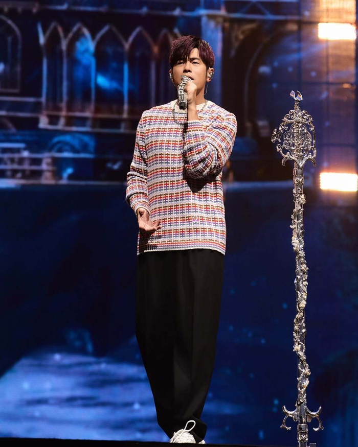 周杰伦喊开饭半个娱乐圈应援，方文山吴尊刘畊宏等云聚餐