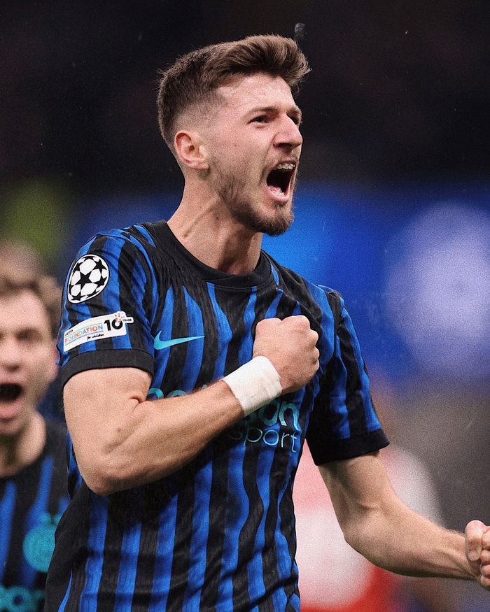 阿森纳7战全胜锁定欧冠前二，热苏斯双响吉奥克雷斯世界波