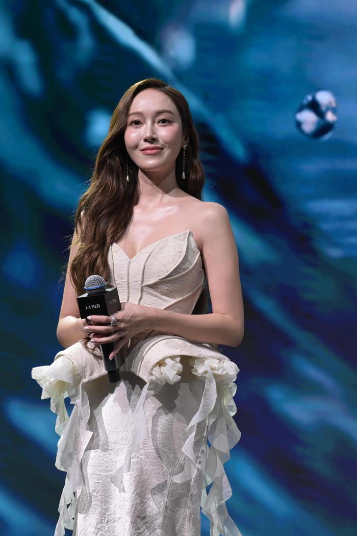 郑秀妍亮相生图状态佳，颜值重回巅峰