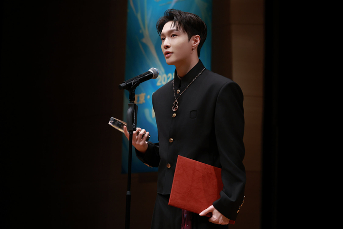 张艺兴获评2025最具票房号召力男演员