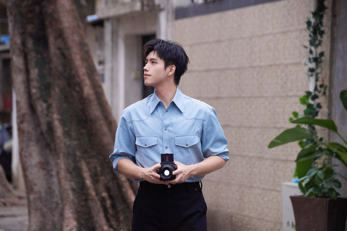 陈飞宇晒2025库存照感谢粉丝