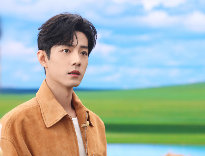 肖战白衣国风大片曝光，笃定金句传递新年力量