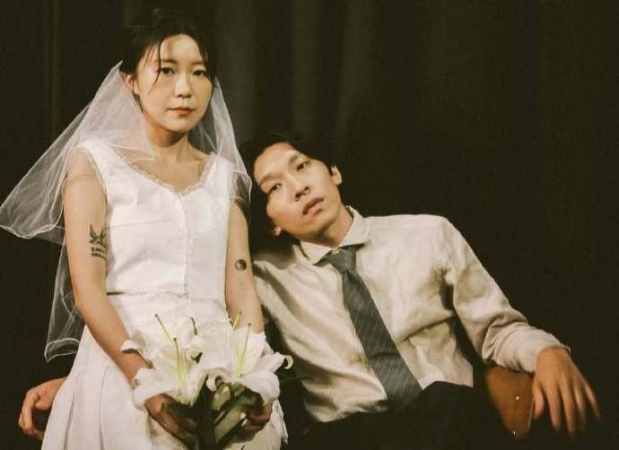 deca joins主唱郑敬儒与歌手柚子官宣结婚