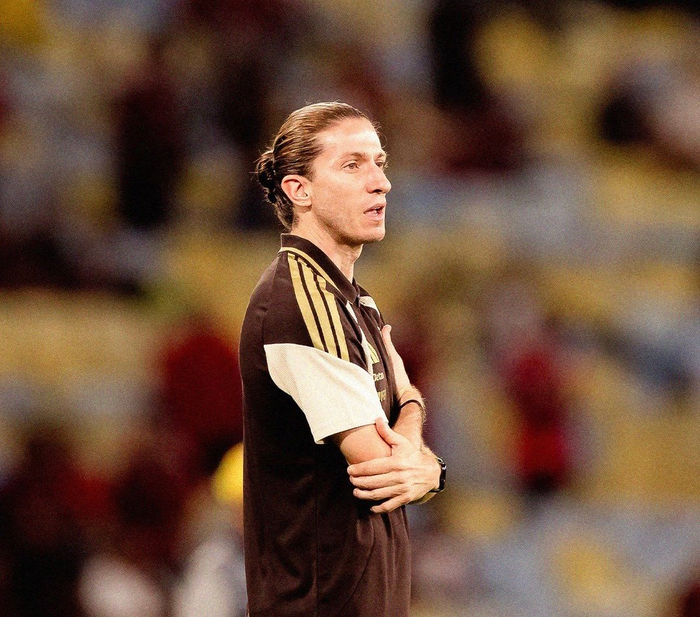 巴甲弗拉门戈俱乐部宣布主教练费利佩路易斯下课