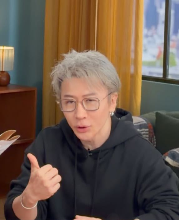 周杰伦喊开饭半个娱乐圈应援，方文山吴尊刘畊宏等云聚餐