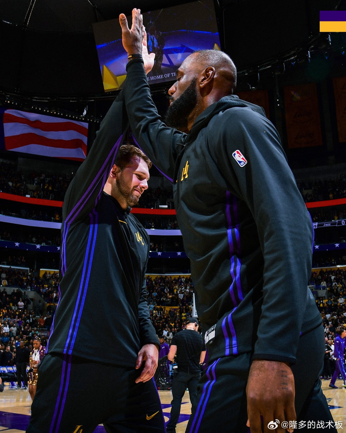 湖人本赛季常规赛未打加时赛，上次是00-01赛季奇才