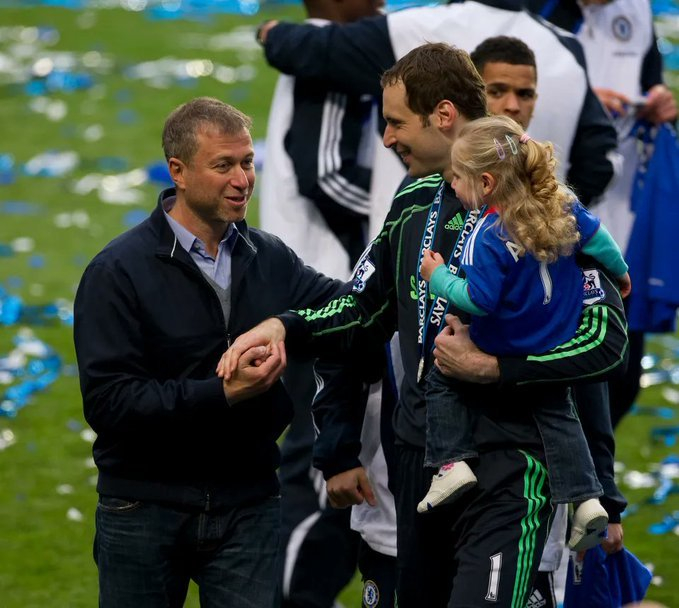 切赫称阿布从不现身更衣室，尊重教练权威