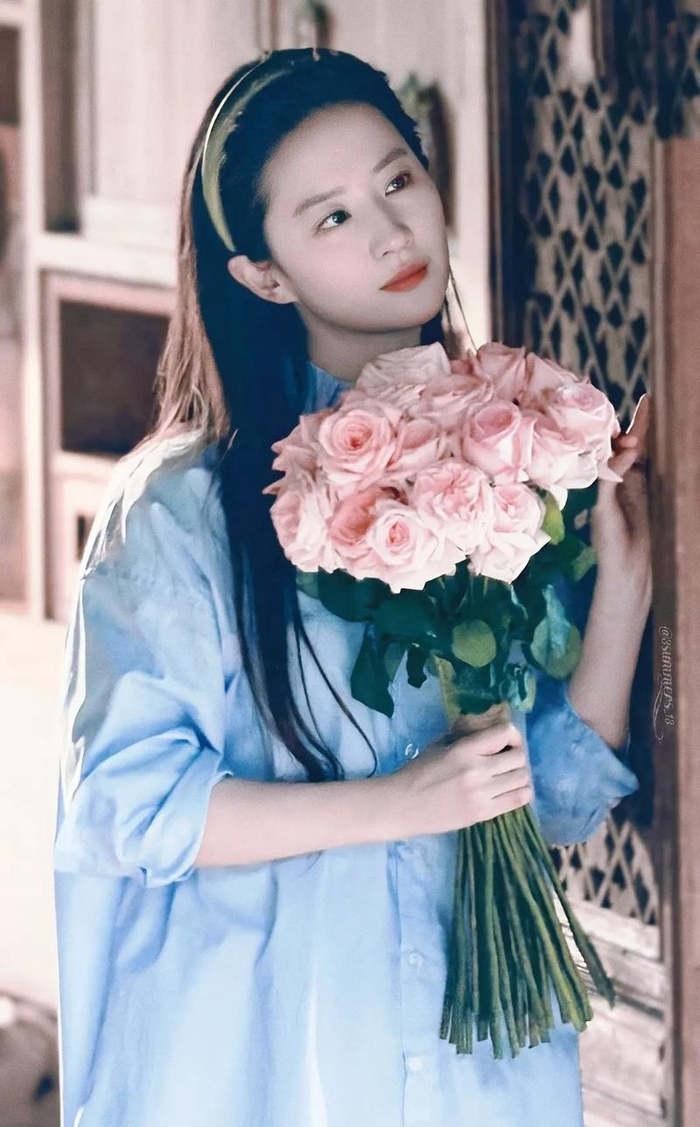 网评内娱85花前8名,赵丽颖刘亦菲杨幂等上榜