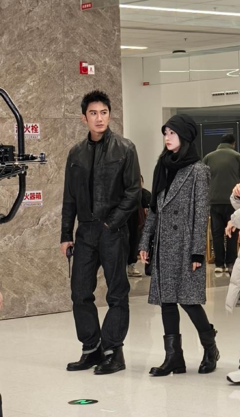 吴谨言肖顺尧重生之门源起同框路透曝光