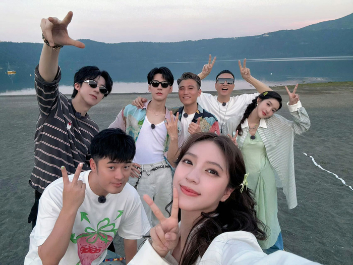 地球超新鲜获2025微博爆款综艺认证