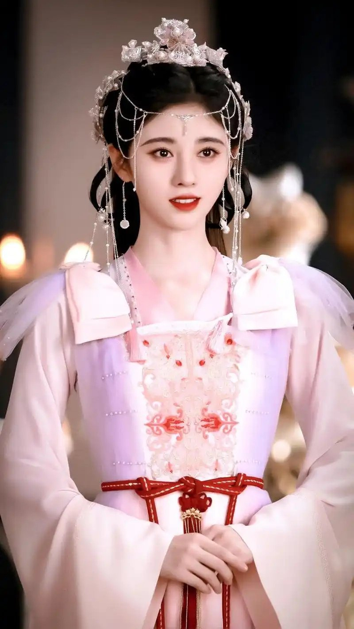 丝芭起诉杂志社侵权,称鞠婧祎合约至2033年