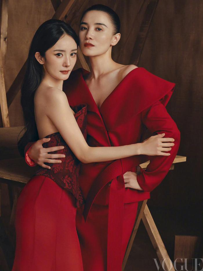 VOGUE二十周年群封发布，刘亦菲等11位女演员红装亮相