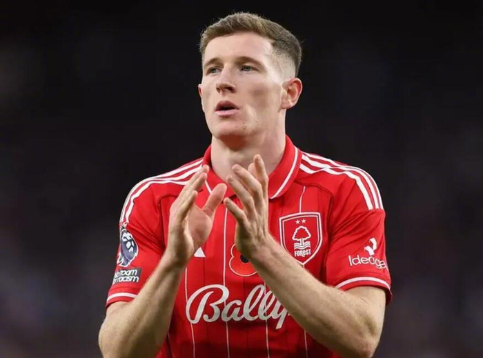 记者称曼联曼城切尔西有意安德森，球员更看重长期发展