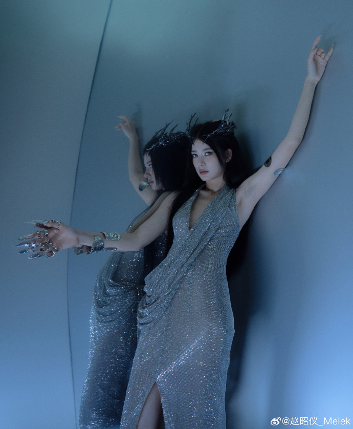 关晓彤宋轶等十位女星亮相时尚之夜红毯