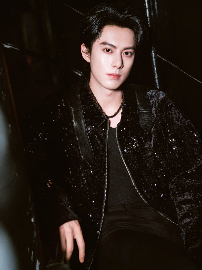 王鹤棣加盟11月10日双11疯狂好六夜