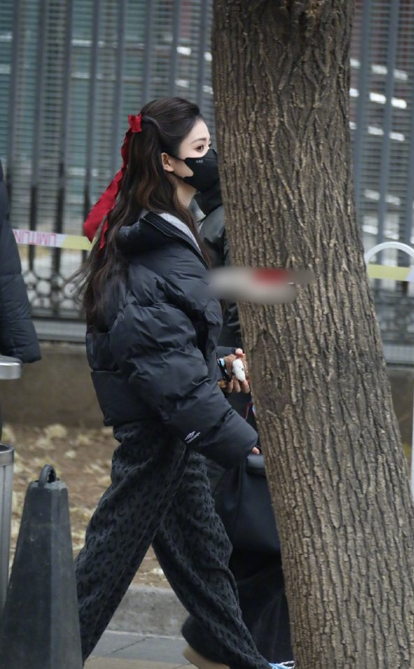 白鹿公主头造型亮相央视春晚彩排