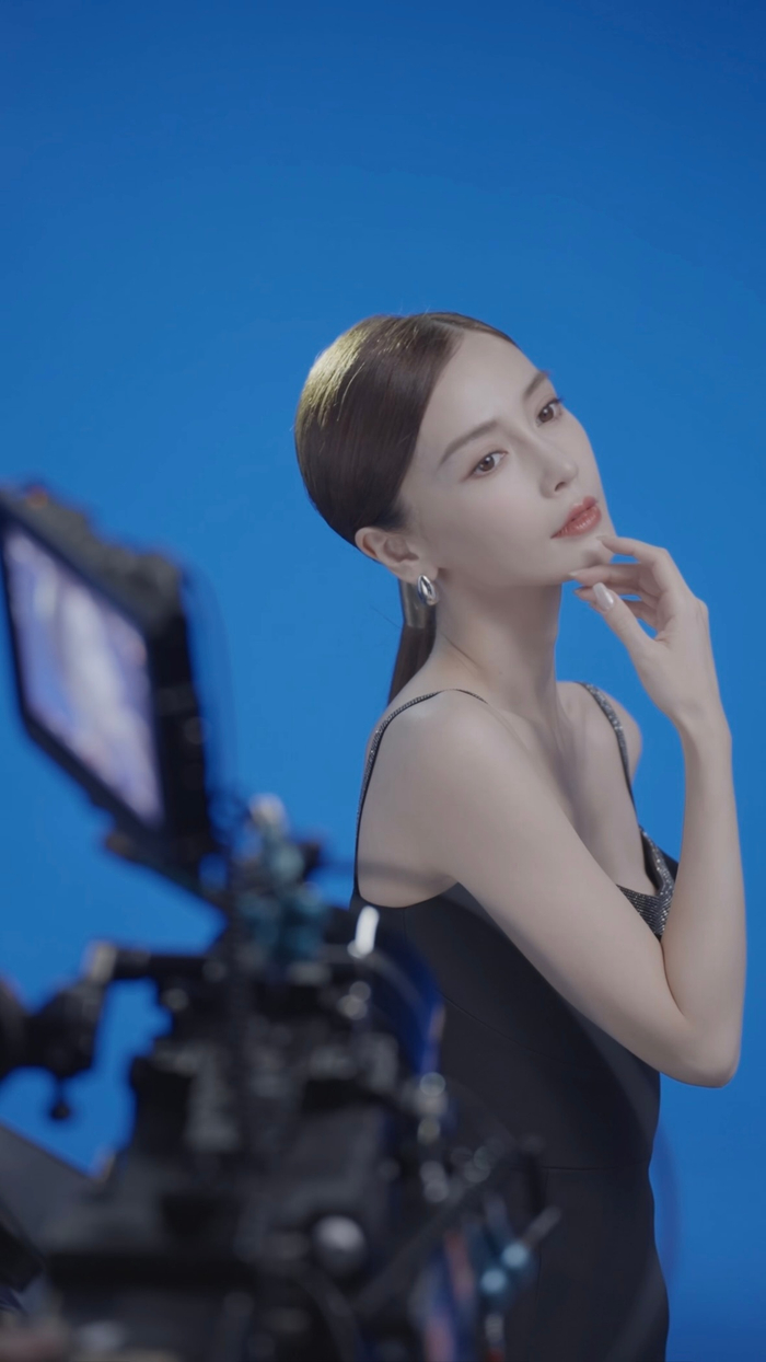 Angelababy生图状态惊艳，五官立体皮肤发光