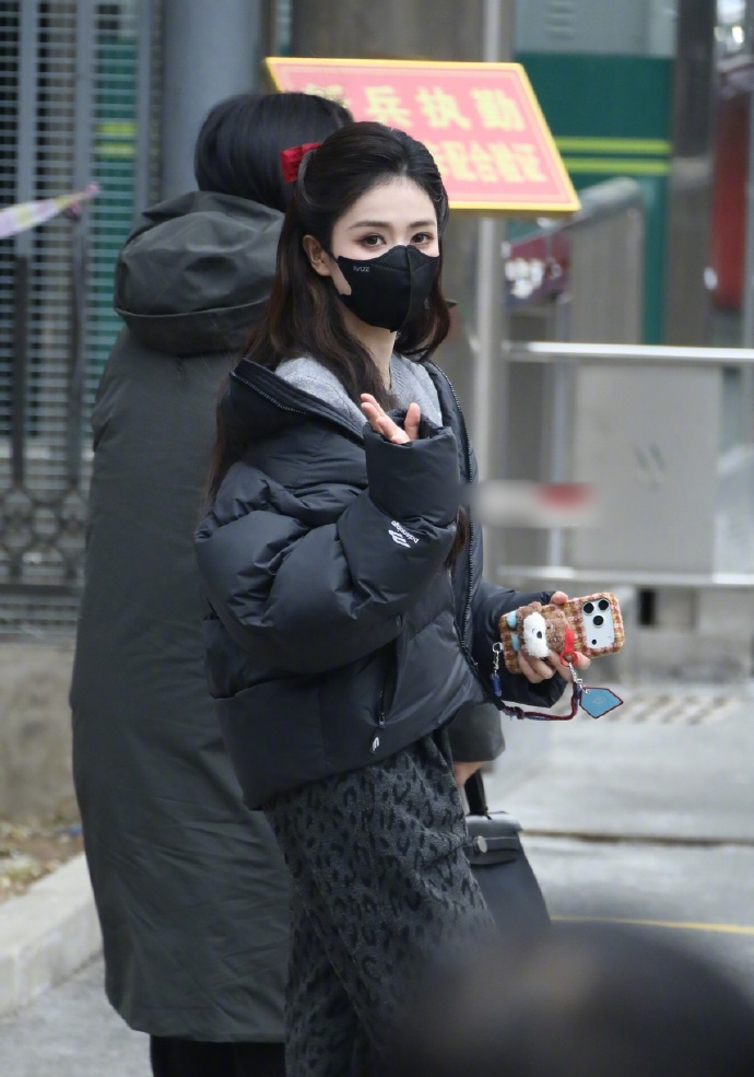 白鹿公主头造型亮相央视春晚彩排