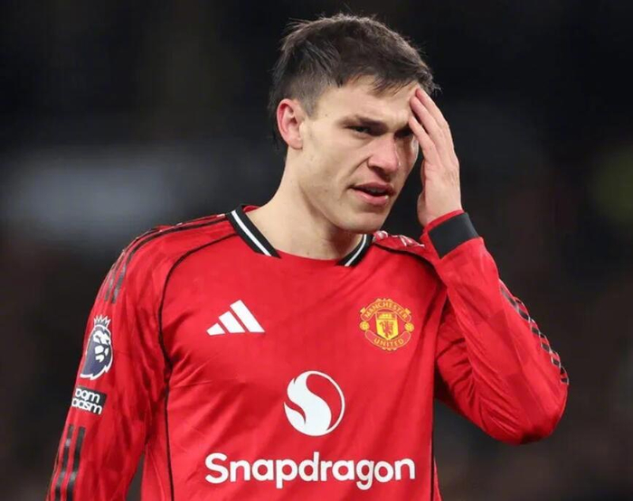 曼联拒绝阿贾克斯求购乌加特，球员或离队