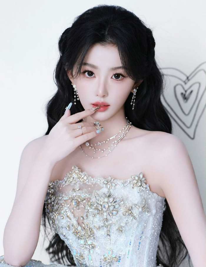 孔雪儿周奇今日17点在线派发红包