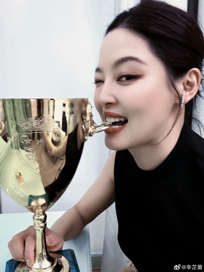 辛芷蕾回应影后争议称中国不缺优秀演员