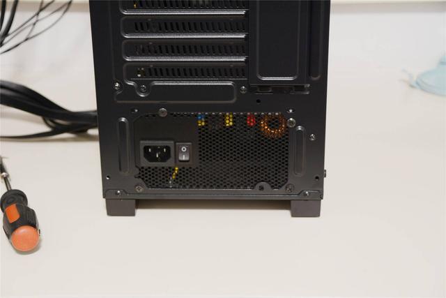 九州风神玄冰50电脑机箱搭配安钛克 NE550打造清爽主机