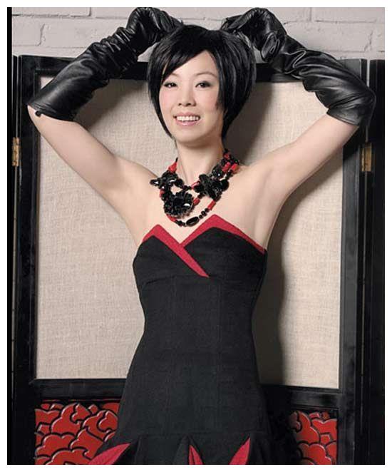 张怡宁告别乒坛已9年，性格低调的她，居然还拍过这种大胆写真