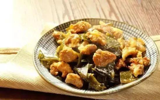 宫保鸡丁，洋葱火腿煎饼，海带烧肉的做法
