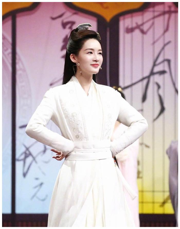 演艺圈女星谁最美？林志玲朱茵李嘉欣竟都输给她