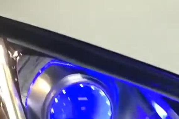 福特福睿斯原车卤素大灯夜间行车