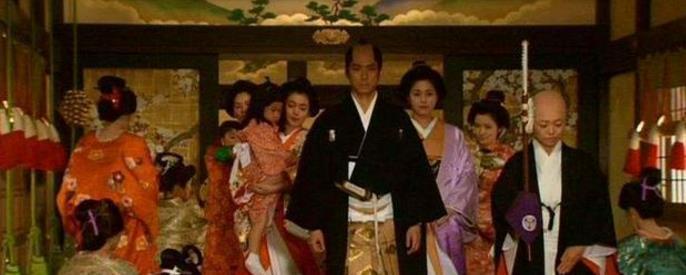 日本女天皇的淫乱肮脏生活：近亲之间随意发生性关系