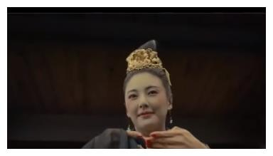 同穿黑纱舞裙，王丽坤美艳，王楚然清冷，唯有她让人害怕