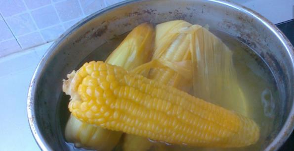 煮完玉米的水，竟有这么多功效，不要再浪费，看完长知识