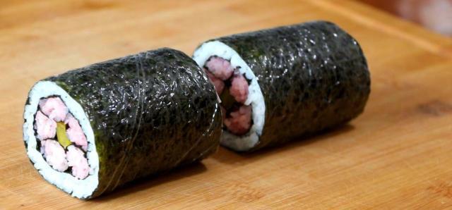想吃寿司不用买，懒人教你花朵寿司的做法，这样卷出来好看又好吃