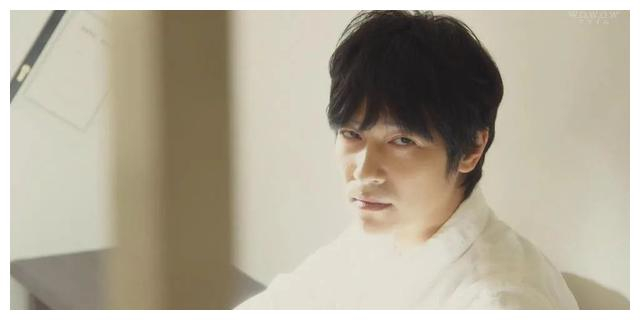 ���˶���������������������������ݰ���ϵ�ƻ�Ƭ