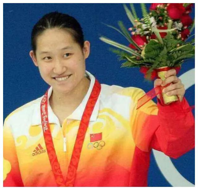 30岁奥运冠军刘子歌，为何嫁给大23岁教练？婚后说出原因