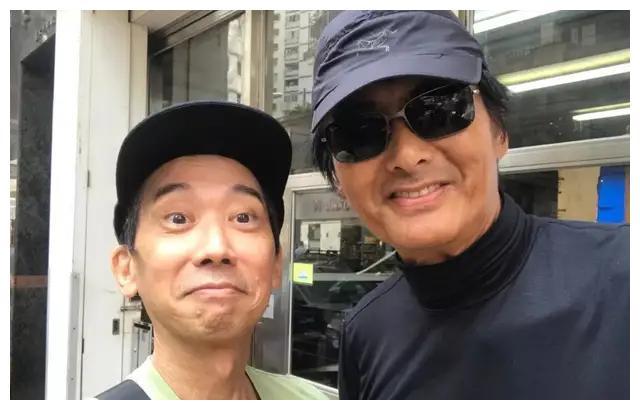 55岁香港著名演员患鼻咽癌花光积蓄 因金属中毒致双腿肌肉萎缩