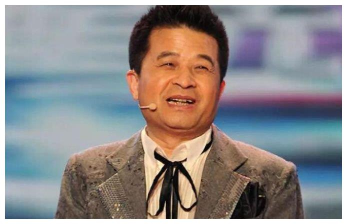 知名主持人因不当言论遭全网封杀 (知名主持人因病离世)