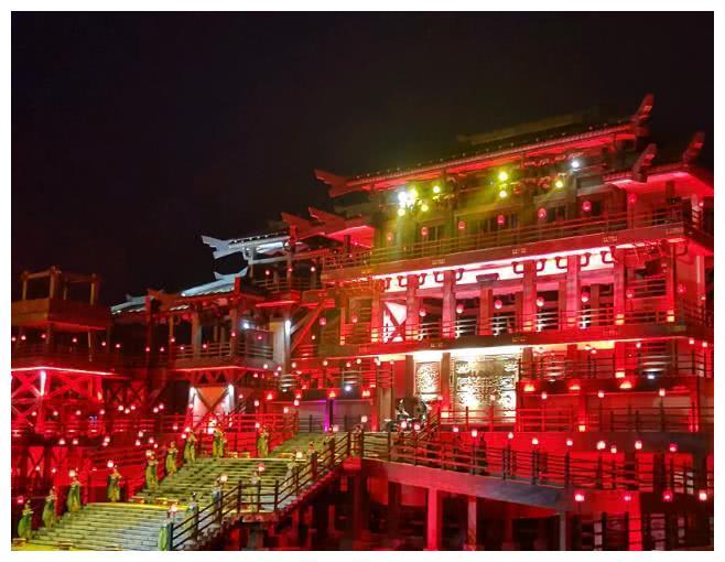 国内最“吓人”的鬼城,建有18层地狱,游客表示很难走完全程!