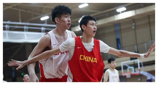 扳回一城！U18国青22分大胜，余嘉豪被限制，李楠之子表现不佳