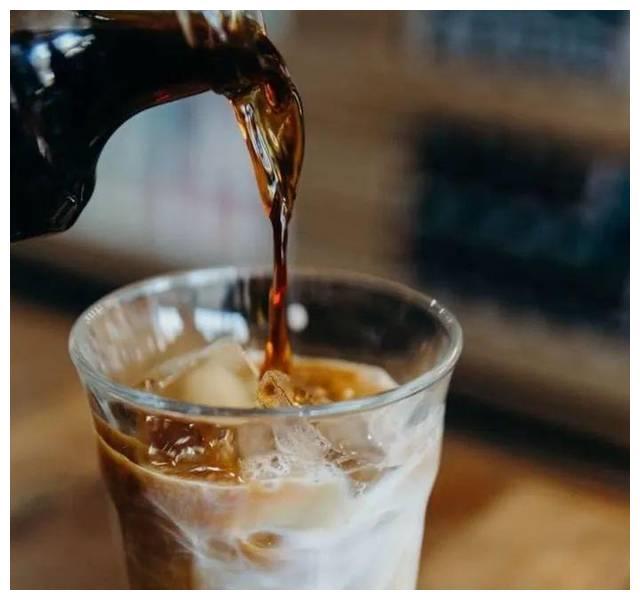 震惊！热咖啡比冷萃咖啡含有更多的抗氧化物？