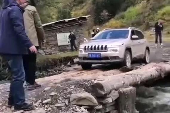 JEEP自由光还是一如既往给力