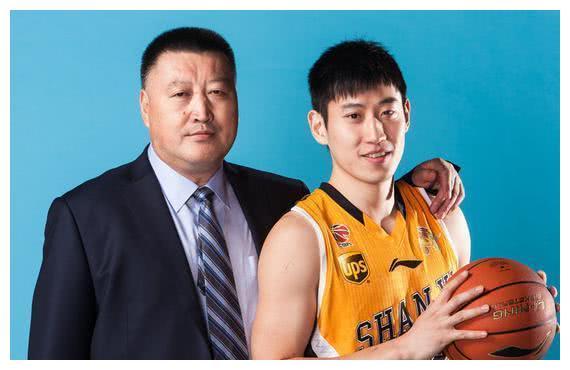 中国最年轻主帅上任了！父亲是冠军教头，网友：关系户？