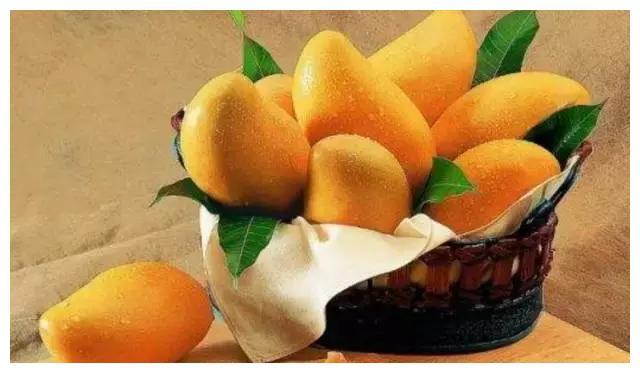 芒果被大家称为“热带水果之王”，芒果怎么吃更养生？营养价值高