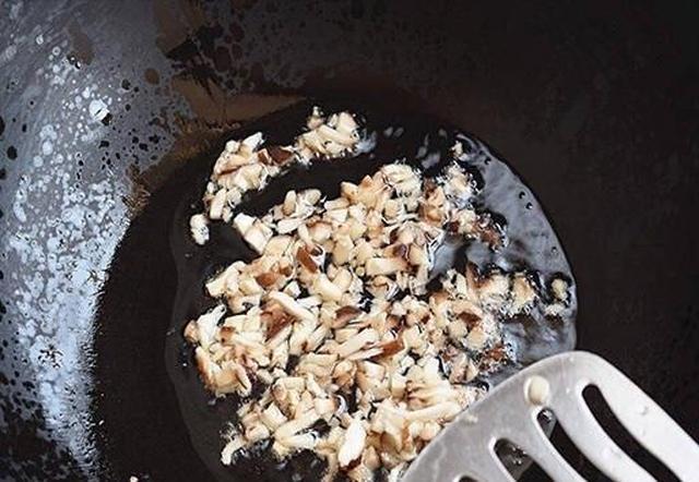 这种碱性食物南方人最爱吃，提高免疫力，还能排湿消水肿，要常吃