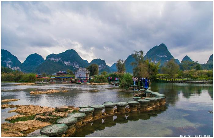 太漂亮了！中国西南三大名泉之一，广西鹅泉，竟是德天瀑布的源头